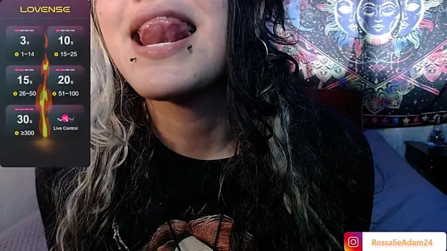 RossalieAdam24 élő XXX-chatje