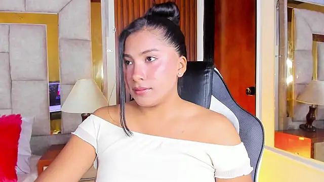 LinnaGardeniaのライブXXXチャット