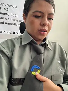 Ariana-07's Webcam Show