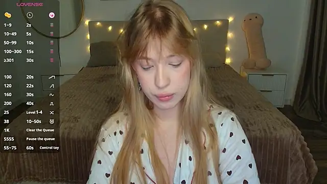 linaloonのライブXXXチャット