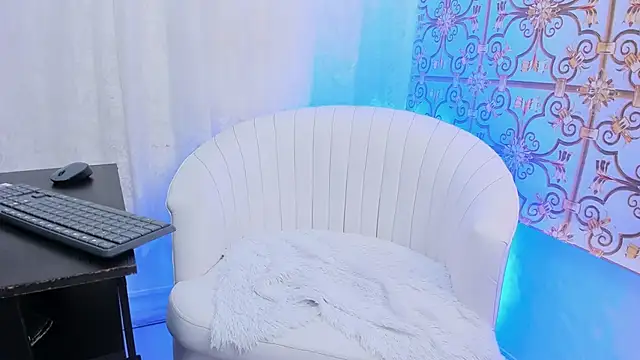 NewDannii Webcamshow