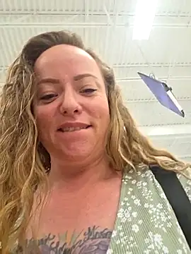 julimonroe's Webcam Show