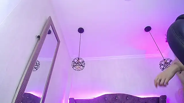 Lizza_Jones webcam show