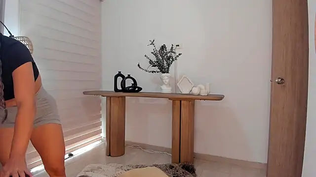 Chat +18 de wandathompson_ ao vivo