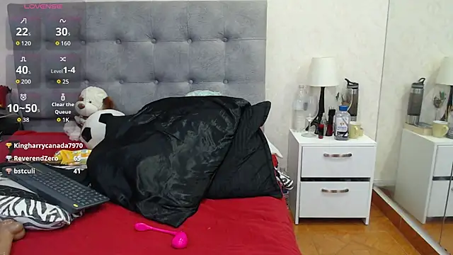 ScarlettGreen_のライブXXXチャット