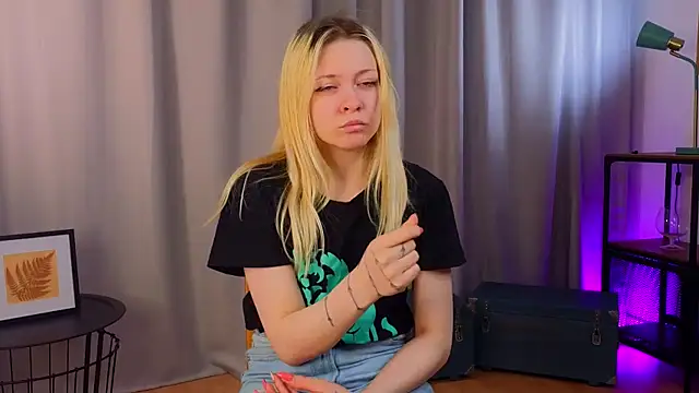 OliviaCaffery webcam show