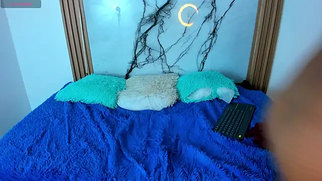 Chat XXX Live sharlotte_hh