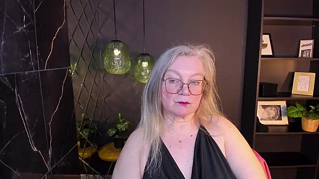 NataliMellow's Live XXX Chat