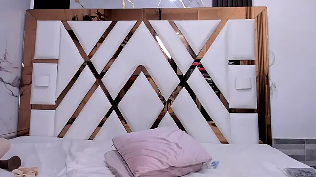 Chat XXX en directo de KonnySumer