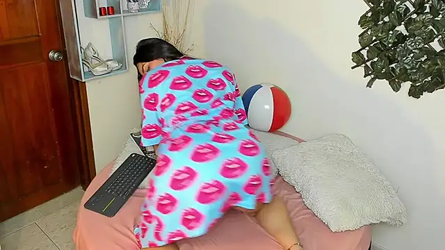 XXX chat uživo modela DestinyHills