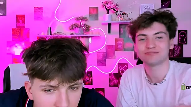 travis_wolf_ Chat XXX live