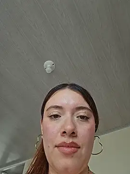 valery_mora's Webcam Show