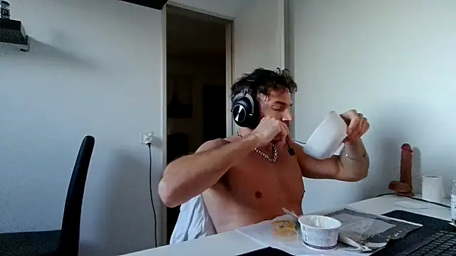 alpha-hunkのライブXXXチャット