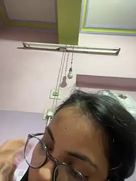 Sandhya_77 live XXX chat