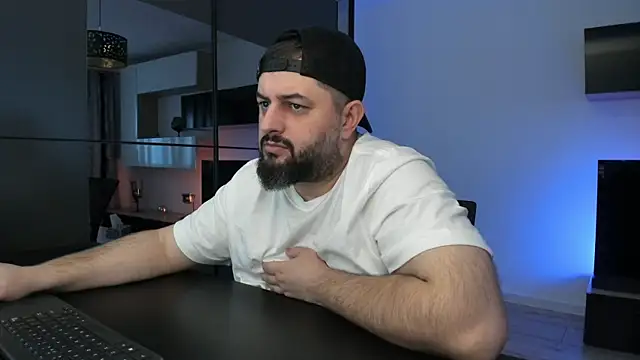 DravenPeak's Live XXX Chat