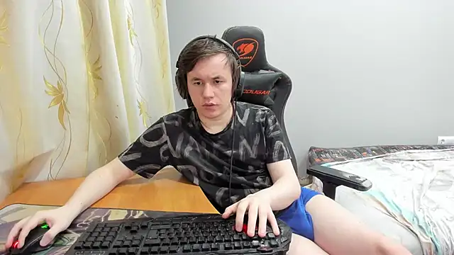 iliaskrislove élő XXX-chatje