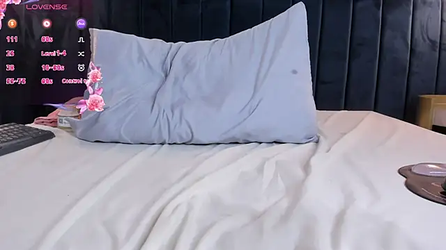 KarlaSimonss' Live XXX Chat