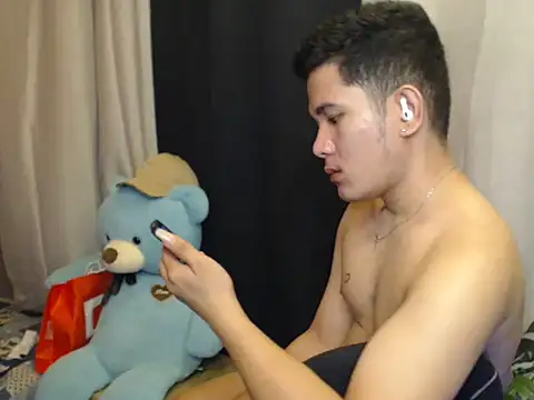 master_levi Live XXX-Chat