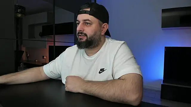 Chatroom XXX en direct de DravenPeak