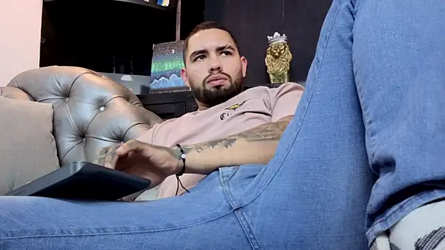 Chatroom XXX en direct de matteosantos