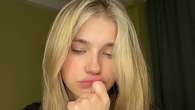 EarthaStinett's Live XXX Chat