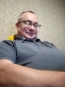 Pokazy przed kamerką – Nika_Malay