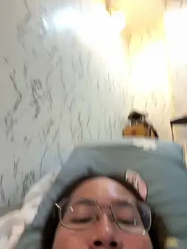 Ponthip's Webcam Show