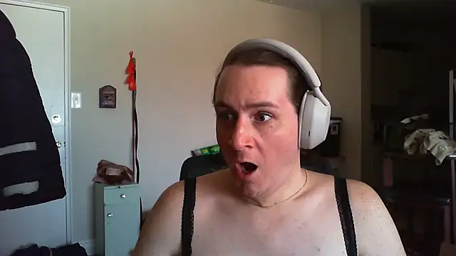 SpaceyLacey Webcam show