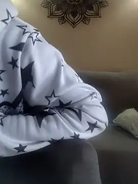 LuqenZo webkamerás műsora