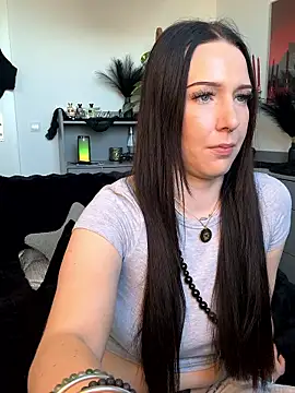 Trixie-Tainted 在線直播表演