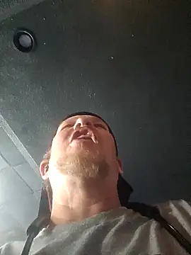 Chat XXX en directo de yourMasterisBored