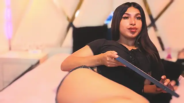 MeelFox 在線直播表演