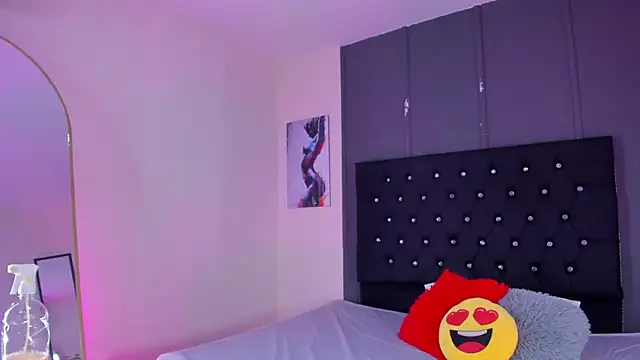 Živý XXX chat Zaphiro__Sky