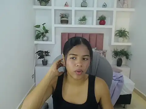 Lunilove__ élő XXX-chatje