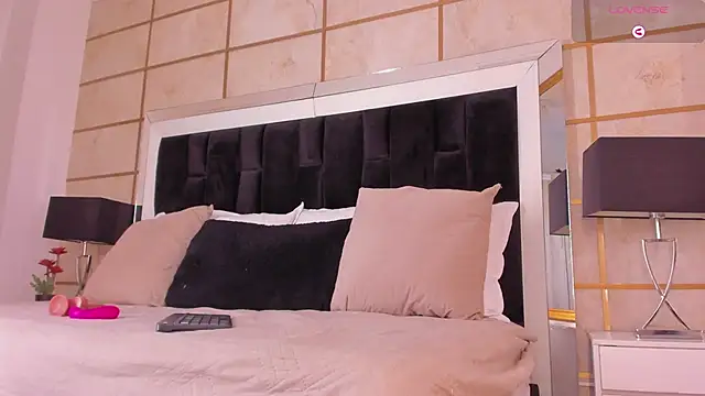 Czat XXX na żywo – Crystal_Rose__