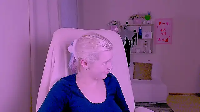 Hot_Blonda 现场XXX聊天