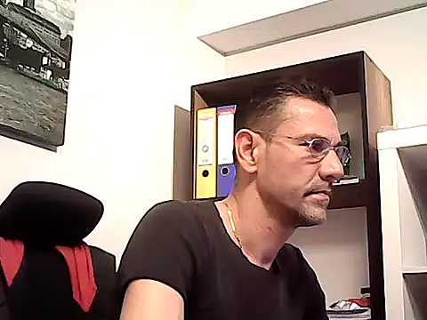 mastercharisma35 élő XXX-chatje