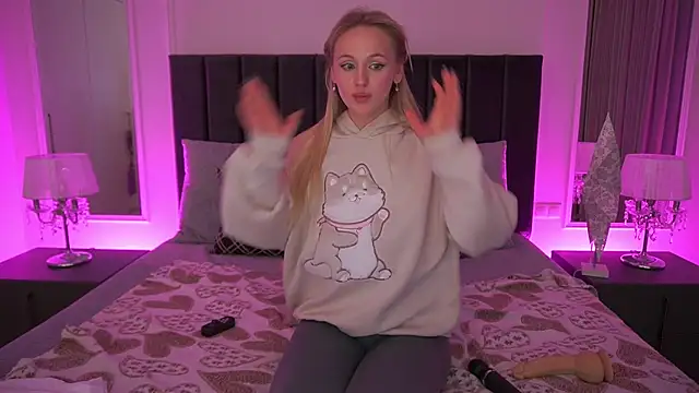 Онлайн чат XXX LylaYeess