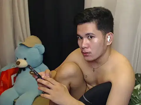 master_levi 即時 XXX 聊天