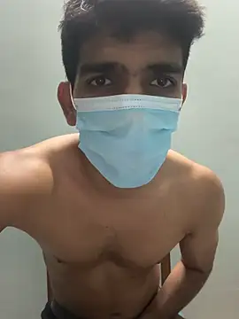 BadBoyTom78 网络视讯表演