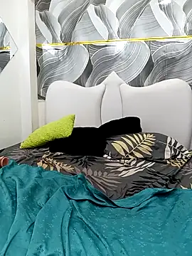 Show modela CamilosaOrtega na web-kameri