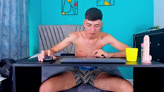 Maikol_Ortiz Adlı Modelin Web Kamerası Şovu