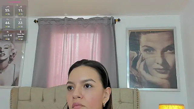 Beautyari_ Adlı Modelin Canlı XXX Sohbeti