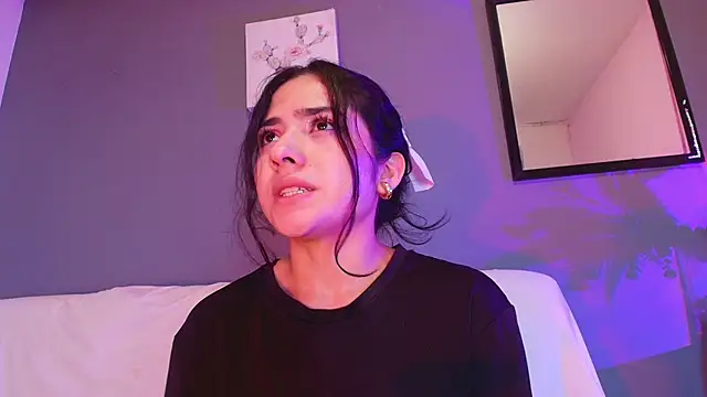 Chat +18 de adara_johnson__ ao vivo