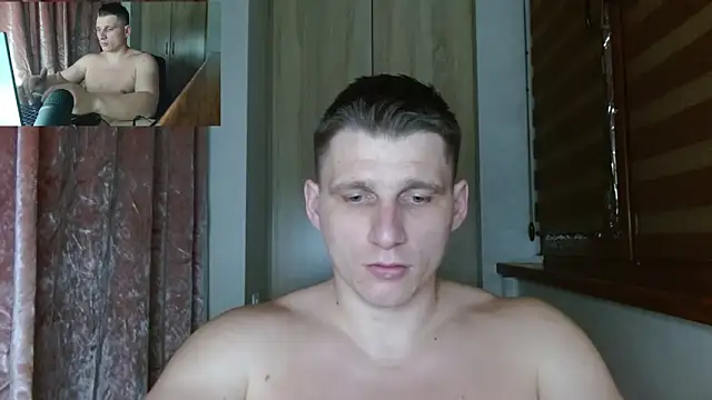 Show modela Poliglotjoe1 na web-kameri