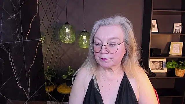 NataliMellow Chat XXX in diretta