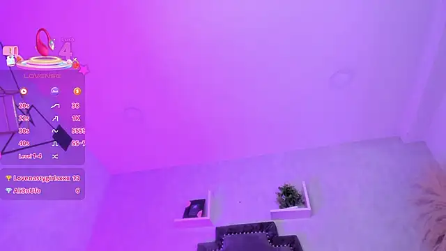 KarelyMitchel Chat XXX in diretta