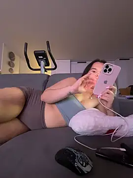 TheCinderella Chat XXX in diretta