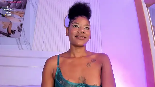 Chat XXX en directo de Afro_Luna