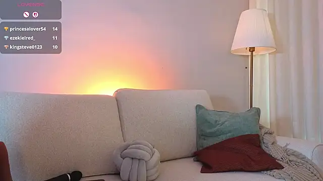 Alice_milf_ élő XXX-chatje